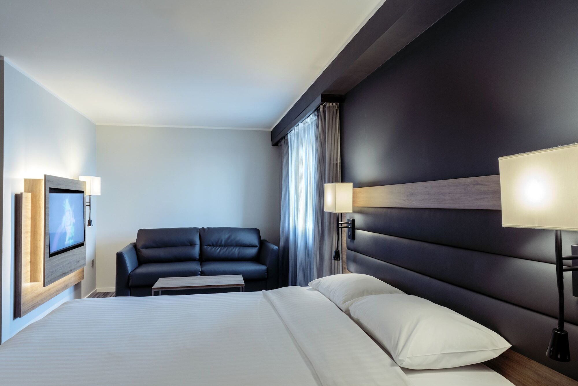 Готель Moxy Edinburgh Airport Інґлістен Екстер'єр фото
