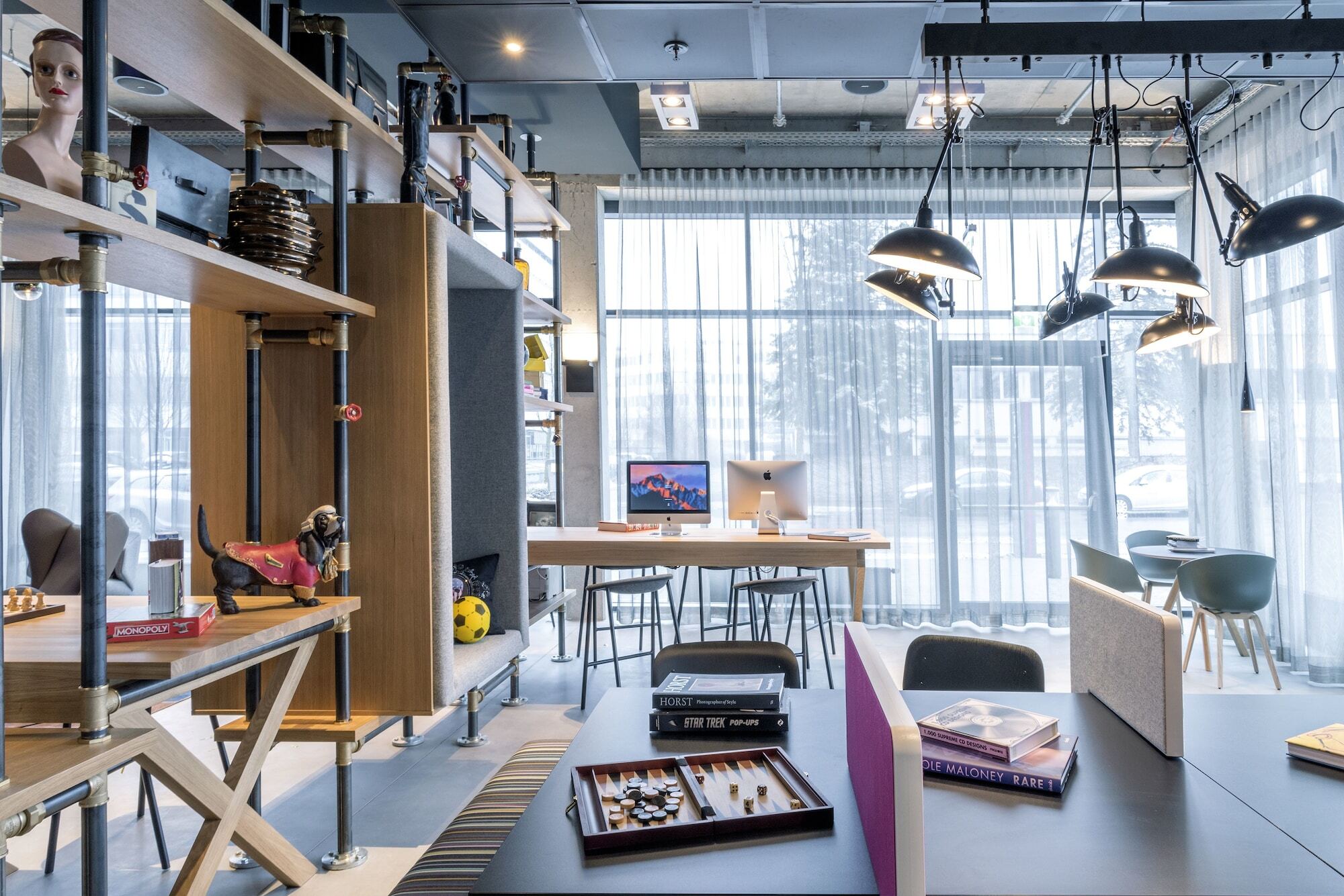 Готель Moxy Edinburgh Airport Інґлістен Екстер'єр фото